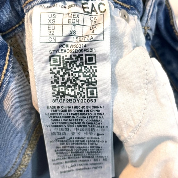 Guess Stretchy Jean Skirt With Stripes - Picture 10 of 10